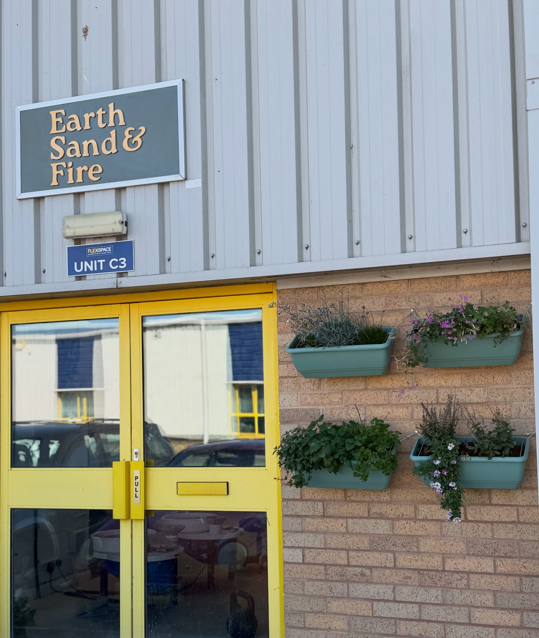 Earth Sand & Fire, Deeside at Chester Ceramics Fair